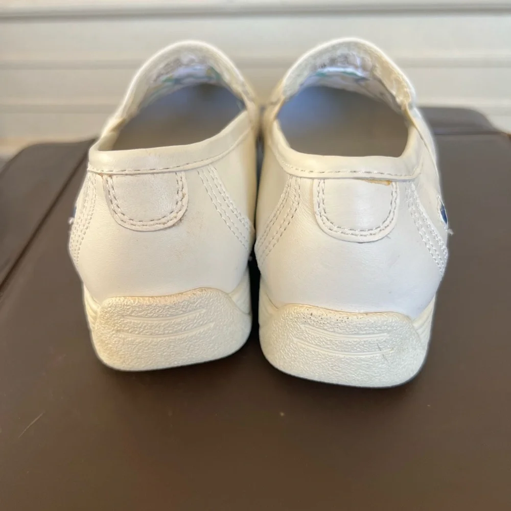 Nurse Mates White Pillowtop Slip-Ons - Picture 4 of 6